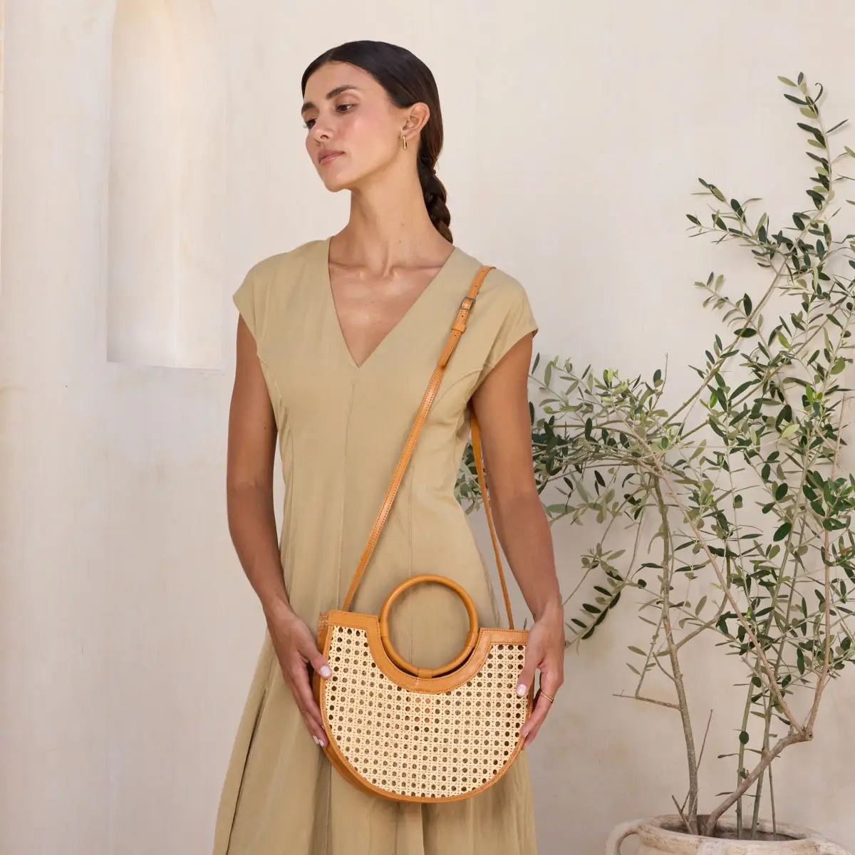 Cane Weave Rattan Handbag w/ Round Leather Handle
