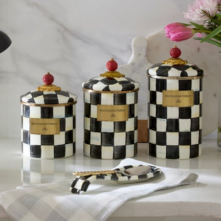 Canister :
