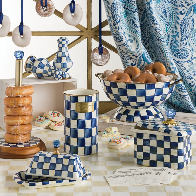 Paper Towel Holder :