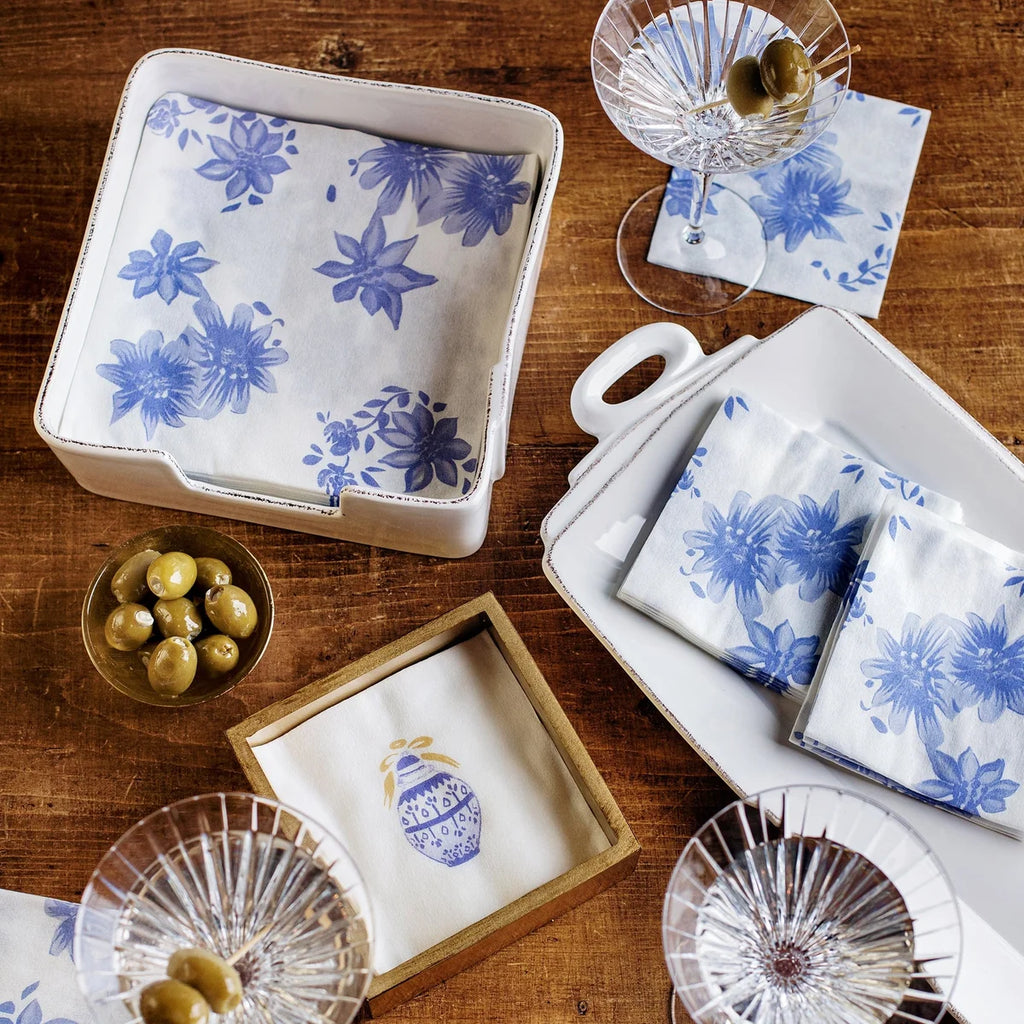 Papersoft Napkins Blue and White Floral Guest Towels (Pack of 20)