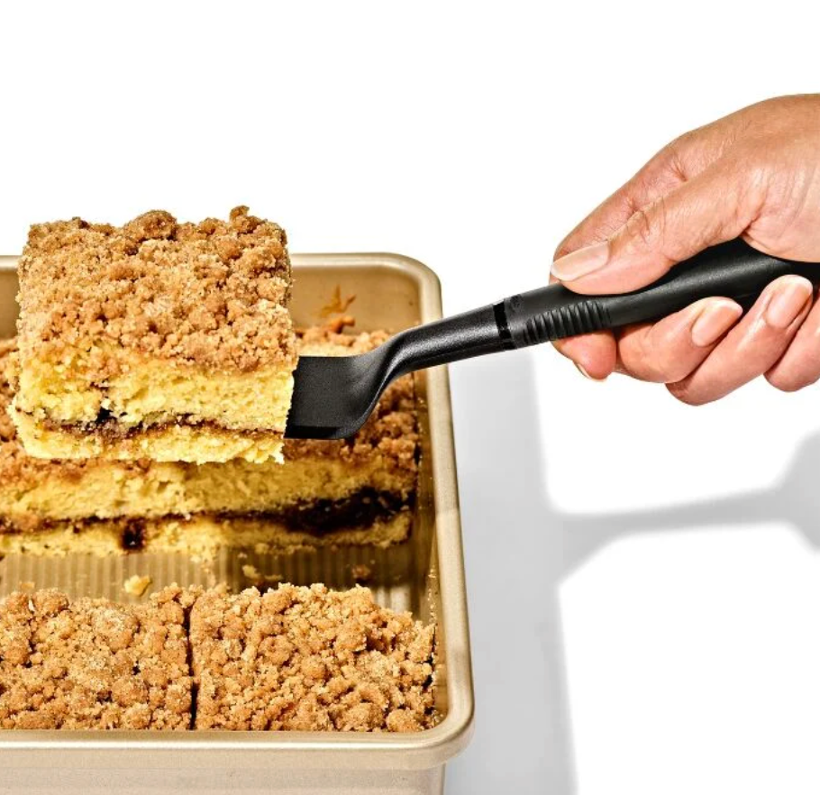 Nylon Cut & Serve Turner GG