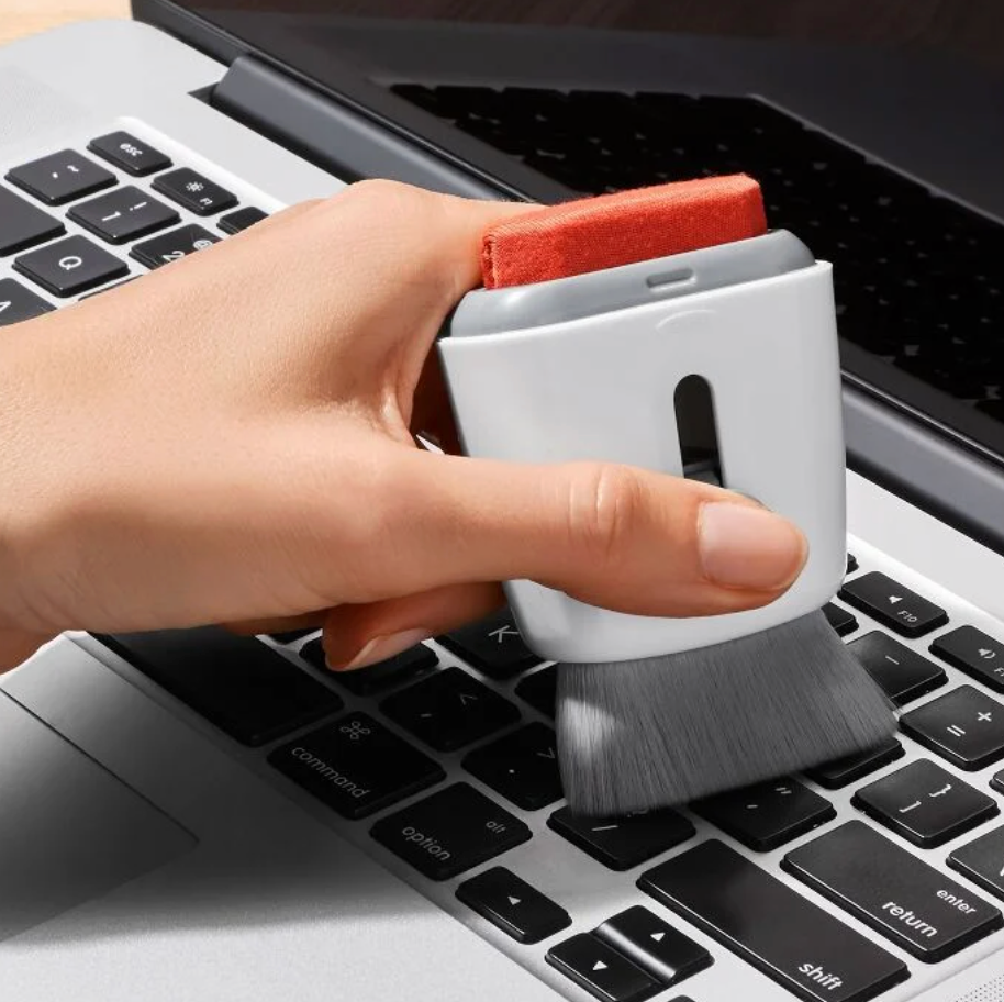 Oxo Sweep & Swipe Laptop Cleaner