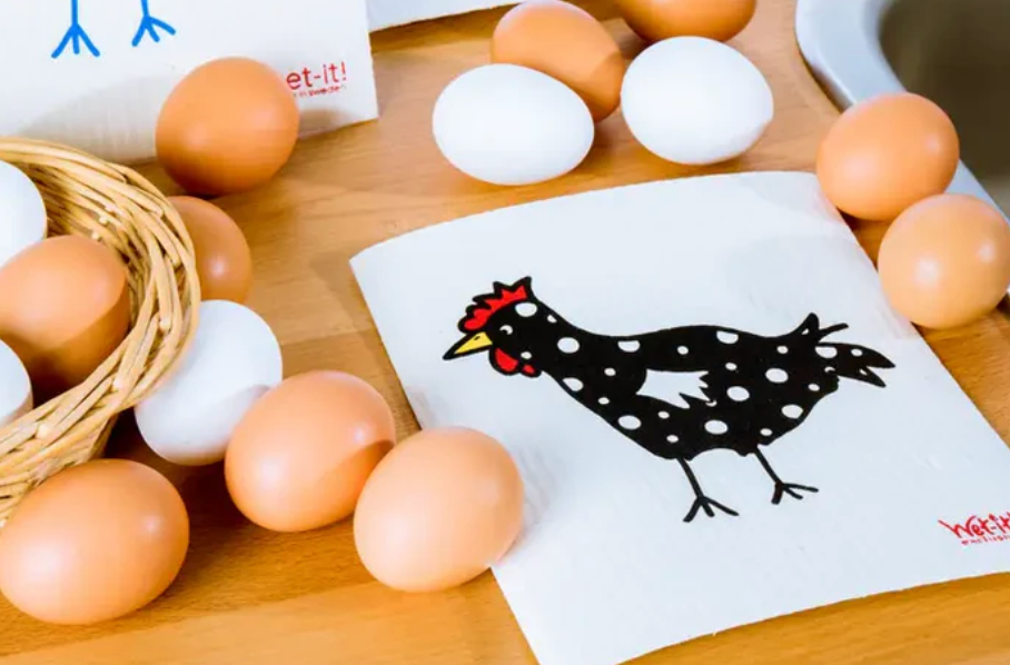 Wet It! - Spotted Black Chicken