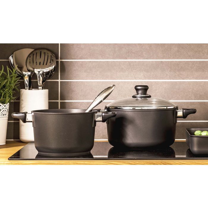 Scanpan Classic 5.25qt Dutch Oven w/ Lid