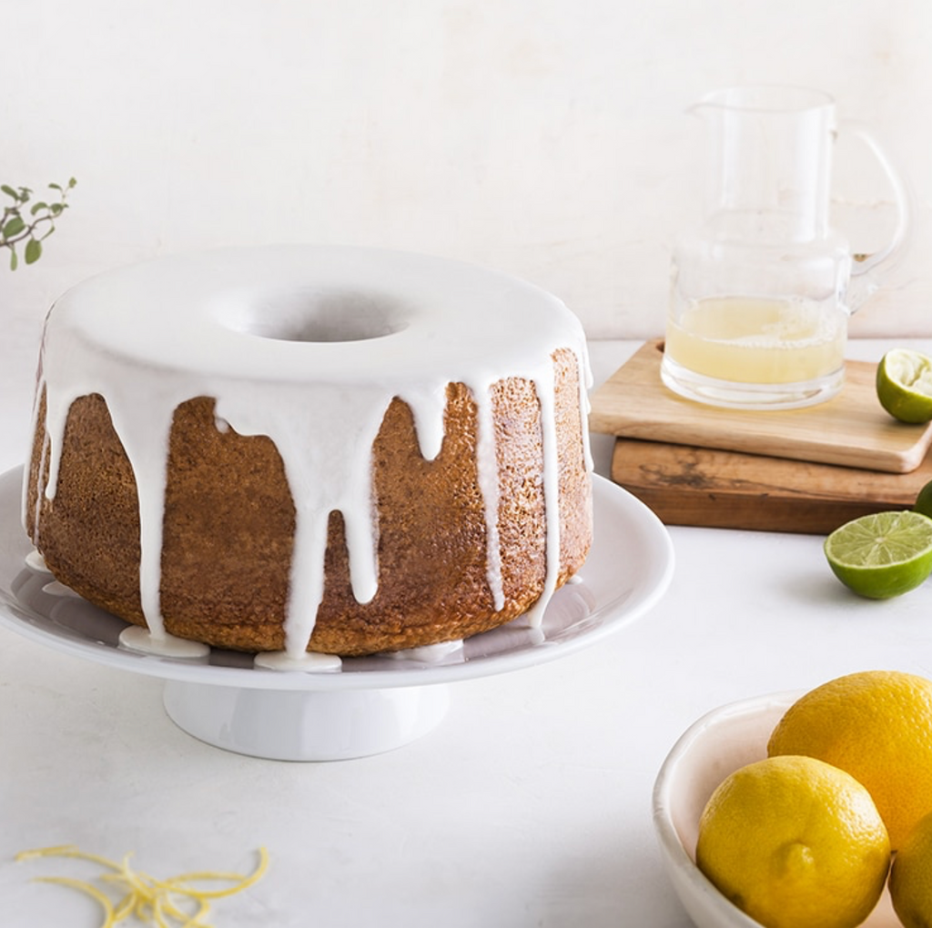 Classic Cast Pound Cake and Angelfood Pan