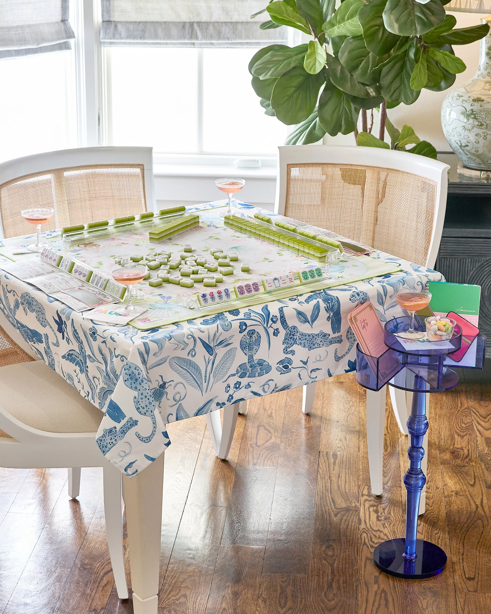 Tablecloth : Amazon Blue