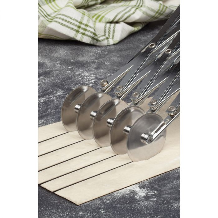 Fante’s Expanding Dough Cutter