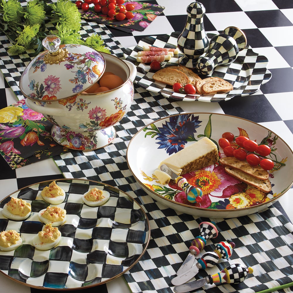 Egg Plate : Courtly Check